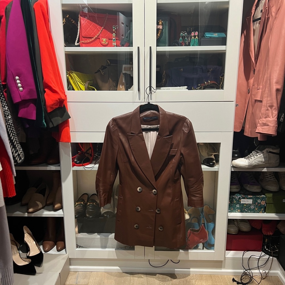 Zeynep Arcay leather blazer size 34 (US size 2). Tag attached. Brown - Picture 4 of 8